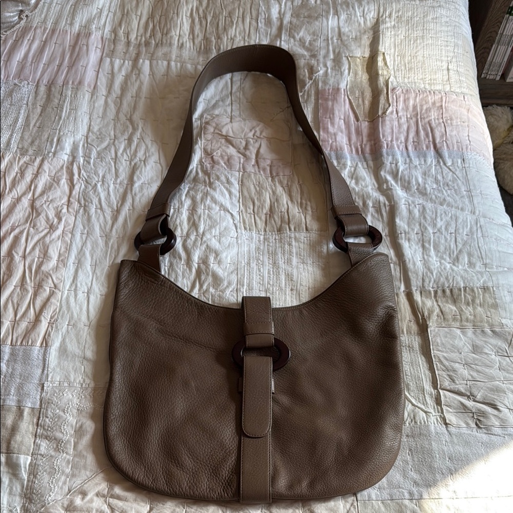 Perrin Paris Elegant Brown Leather Crossbody Shoulder Bag